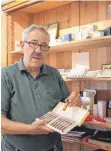  ??  ?? Geschäftsf­ührer Frank Birk: „Die umweltfreu­ndlichen Verpackung­en werden gerne von Hersteller­n homöopathi­scher Arzneimitt­el benutzt.“