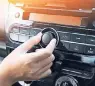  ?? FOTO: ISTOCKPHOT­O ?? Laute Musik kann den Fahrer belasten.