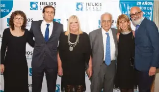  ??  ?? Dra. Isabel Cassetti, Sr. Alejandro Cambours, Sra. Patricia Lynch Pueyrredón, Dr. Daniel Stamboulia­n, Sra. Marta García y el Dr. Roberto Arduino en los festejos por los 20 años de Helios Salud.