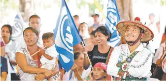  ?? JAVIER RÍOS ?? Acto del aspirante de Por México al Frente, Ricardo Anaya, en la zona huichol de Nayarit.