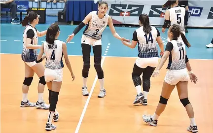  ??  ?? NU LADY BULLDOGS team captain Jaja Santiago (#3) has led her team to three victories in as many games in UAAP Season 80 and is the current recipient of the playerof-the-week honors.