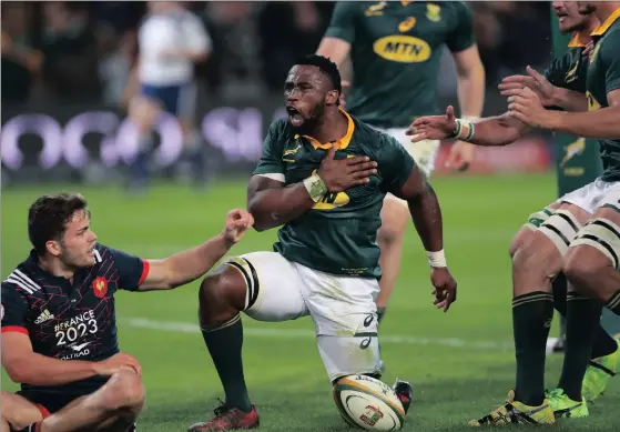  ?? Picture: BACKPAGEPI­X ?? HEARTBEAT OF THE BOKS: Siya Kolisi celebrates his try against the French in Durban on Saturday.