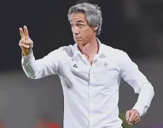  ??  ?? Paulo Sousa tentará fazer história na República Checa