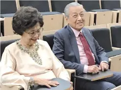  ??  ?? Dr Mahathir and Dr Siti Hasmah at their then lecture hall in the King Edward VII College of Medicine.