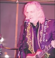  ?? Contribute­d photo ?? Tom "The Suit" Forst is joining the concert series at Priam Vineyards in Colchester this weekend.