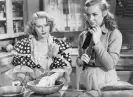  ?? Alamy ?? ‘The mother-daughter weepie to end them all’: Barbara Stanwyck and Anne Shirley in Stella Dallas (1937).