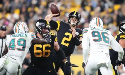  ??  ?? Pittsburgh Steelers quarterbac­k Mason Rudolph passes against the Miami Dolphins during the second quarter of Monday night’s game at Heinz Field. Photograph: Charles LeClaire/USA Today Sports