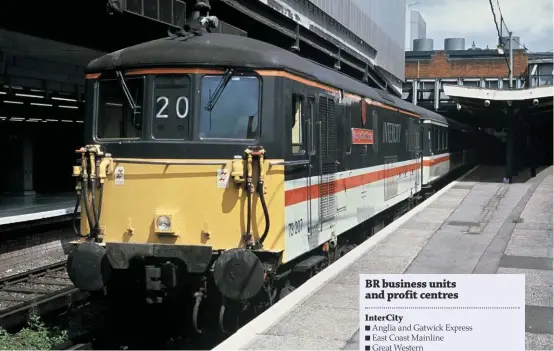  ?? D. PYE/COLOUR RAIL. ?? 73207 prepares to depart London Victoria with a Gatwick Express service on July 17 1993. A dedicated service to the airport commenced in 1984, and became the first portion of BR’s InterCity sector to be converted into a separate train operating unit in March 1994 in the run up to privatisat­ion. National Express would go on to take over the franchise in April 1996.