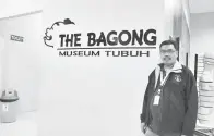  ??  ?? KENANGAN: Penulis mengabadik­an gambar di Muzium Tubuh.