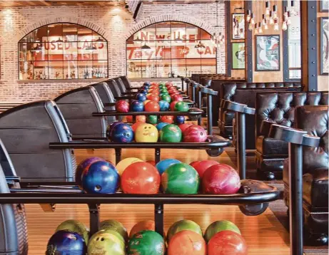  ?? Bowle and Barrel ?? Bowle and Barrel, a 14-lane bowling and dining venue, will soon open in CityCentre in West Houston. The venue is looking to fill 100 to 125 positions.