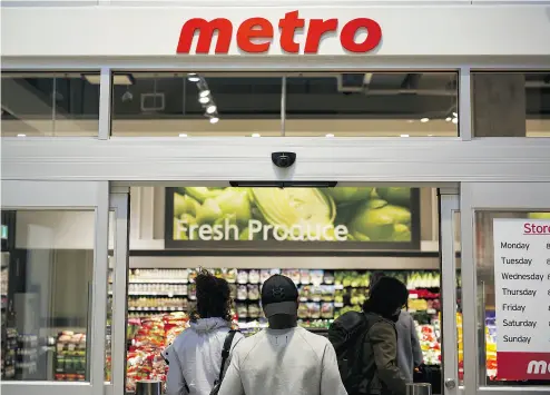  ?? COLE BURSTON / BLOOMBERG FILES ?? Metro Inc.’s solid same-store sales gains came despite a food basket increase of just 0.5 per cent. “It’s pretty impressive given the market,” says Sylvain Charlebois, dean of management at Dalhousie University in Halifax.