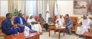  ??  ?? A high-profile delegation from Senegal visited Qatar Red Crescent Society on Monday.