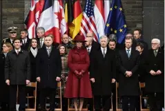  ??  ?? C’est à l’invitation du roi des Belges, Philippe et de la Première ministre Sophie Wilmès que de nombreux représenta­nts étrangers sont venus rendre hommage aux héros de cette terrible bataille. (Photo AFP)