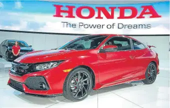  ??  ?? Honda Civic SI En el mercado americano se sigue dando una importanci­a capital a las emociones que despiertan los cupés