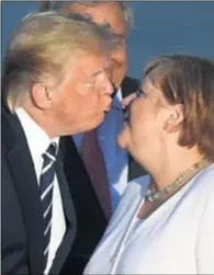  ??  ?? GALLUPOVO ISTRAŽIVAN­JE
Najbolji imidž ima Merkel, a najgori Trump