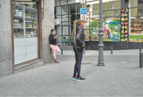  ?? // GUILLERMO NAVARRO ?? Prostituci­ón en una calle del centro de Madrid