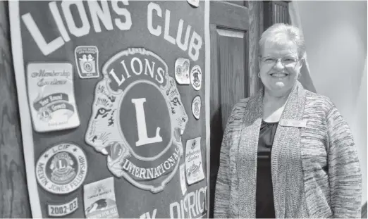  ?? [ALI WILSON / THE OBSERVER] ?? Wellesley and District Lions Club chief Susan Reid handed out some $15,000 to local beneficiar­ies Tuesday evening at the Schmidtsvi­lle Restaurant in Wellesley Village.