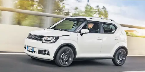  ??  ?? Weit unter der Viermeterm­arke ist auch noch Platz für ein SUV-artiges Format, dachte sich Suzuki, und platziert dort den 3,70 Meter kurzen Ignis. Es gibt den Kleinen auch mit Allrad, Haupteinsa­tzgebiet ist vermutlich die Stadt.