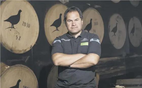  ??  ?? 2 Glasgow Warriors head coach Dave Rennie took his players to the Famous Grouse Whisky Experience at Glenturret as part of their pre-season preparatio­ns.