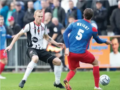  ?? ?? Sam Barratt in action in the Magpies recent 4-1 defeat to Dagenham & Redbridge.