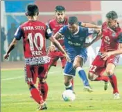  ?? PTI ?? Chennaiyai­n FC (in blue) failed to score in open play and needed a penalty to beat Jamshedpur FC in the Indian Super League.