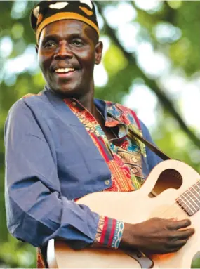  ??  ?? Oliver Mtukudzi