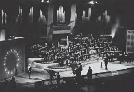  ??  ?? This file photo taken on March 01, 1965 shows French singer France Gall (bottom left) performing during the Eurovision show. — AFP photos