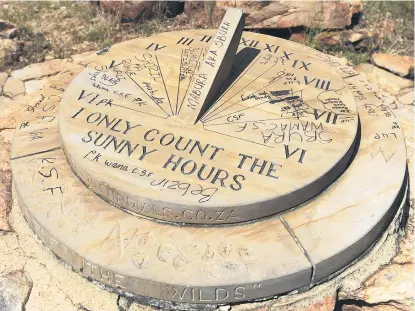  ?? Picture: Michel Bega ?? The sundial, installed in 2005 by TJ de Klerk at The Wilds in Houghton, has been vandalised . Brett McDougall of the Johannesbu­rg Heritage Foundation has offered a R1 000 reward for informatio­n.