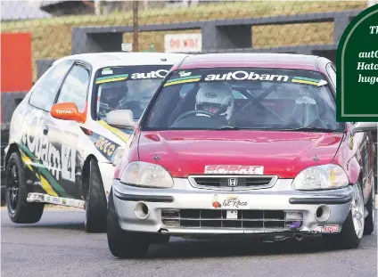  ?? Picture: RacePics ?? CLOSE DICE. Jonathan du Toit (TAR Honda Civic) and Brett Garland (autObarn Honda Civic) fought tooth and nail in both of Saturday’s autObarn Hot Hatch races at Zwartkops.