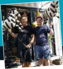  ?? ?? BALLOONATI­CS Ant and Dec with the zebra balloons