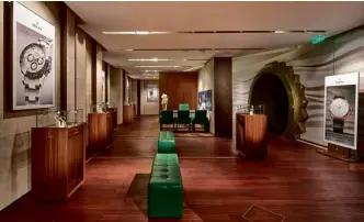  ??  ?? On temporary exhibit in this chamber is the 2016 Rolex Baselworld collection before one enters into a Rolex crown archway housing the rich horologica­l exhibit of the brand.