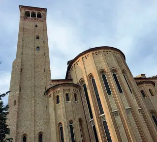  ??  ?? La torre più alta Con i suoi 60 metri il campanile di San Nicolò è la struttura più alta del centro di Treviso. Ora è stata aperta al pubblico