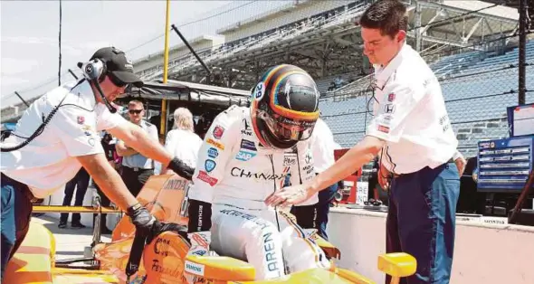  ?? REUTERS PIC ?? Fernando Alonso completed 117 laps during practice at the Indianapol­is Motor Speedway onTuesday. The two-time Formula One champion will race at the Indy 500 at the end of month.