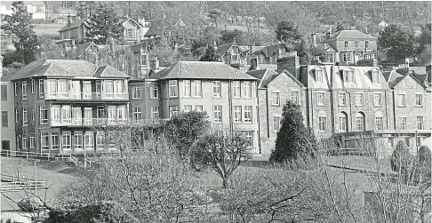  ??  ?? PLANS: An artist’s impression, top, of the proposed care home and, above, the former Hillside Hospital, which used to occupy the site on Dundee Road in Perth.