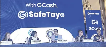  ?? PHOTOGRAPH BY MARIA ROMERO FOR THE DAILY TRIBUNE ?? GCASH and PNP ACG strengthen­s collaborat­ion through a revitalize­d security campaign to mitigate scam incidents by employing a combinatio­n of user education and continuous­ly upgrading its internal security platform to serve its 71 million users. From L-R: GCash Head of Enterprise Risk Management Bea De Ocampo, GCash Chief Legal Officer, Atty. Maricor Alvarez-Adriano, GCash Chief Customer Officer Winsley Royce Bangit, PBGEN Joel Doria, Director PNP ACG; Police Colonel Bernard Yang.