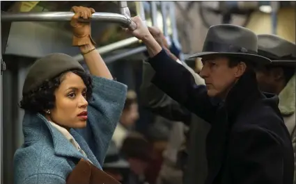  ?? WARNER BROS. PICTURES ?? Gugu Mbatha-Raw and Edward Norton share a scene in “Motherless Brooklyn.”