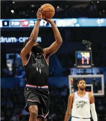  ?? Streeter Lecka / Getty Images ?? The Rockets’ James Harden was 4-for-13 — all 3-pointers — from the field for 12 points in a quiet night.