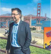  ?? FOTO: AM ?? Bartomeu, en el Golden Gate de San Francisco, en 2015, y el cartel de la gira anterior