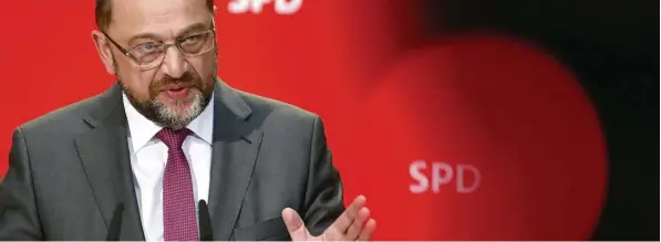  ?? Foto: Odd Andersen, afp ?? SPD Chef Martin Schulz äußerte sich gestern zum Scheitern der Jamaika Sondierung­en – und schloss erneut eine Große Koalition aus.