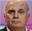  ?? Foto: Sven Hoppe, dpa ?? Uli Hoeneß spielt die Rolle des Schurken überzeugen­d.