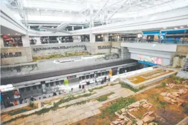  ??  ?? Denver Internatio­nal Airport prefers the removal of the Interior Garden, located in Concourse C, citing the expense to maintain it and the valuable space it takes up. Maintenanc­e costs include $15,000 annually to water the garden’s plants by hand. RJ...