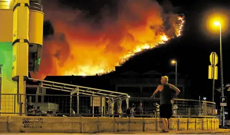  ?? Foto: Reuters ?? Perla Jadranu Snímek ze včerejšího rána na předměstí Splitu, města ze seznamu světového dědictví UNESCO na jaderském pobřeží.