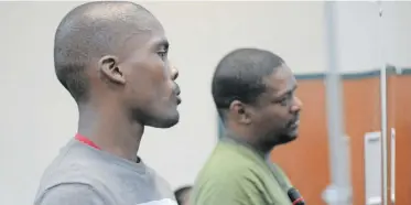  ?? | PATRICK LOUW Independen­t Newspaper ?? COUSINS Mlungisi Manzi, 26, and Luzuko Manzi, 36, appeared for the first time in Paarl Magistrate­s’ Court for the murder of Asiphe Cetwayo, 23.