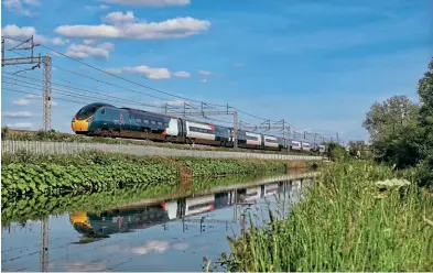  ?? Avanti West Coast/tom Stevenson ?? Avanti West Coast is recruiting 40 new train drivers during 2022. Class 390 Pendolino 390156 heads along the West Coast Main Line at Anstey – could you be who Avanti is looking for to drive one of its trains?