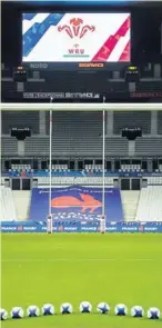  ??  ?? AFaute de supporters dans les tribunes, les Bleus portaient des maillots sur lesquels étaient inscrits les noms de tous les clubs amateurs. Histoire de donner un supplémen,t de motivation aux joueurs. Photos Icon Sport et FFR