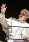  ?? Foto: Medichini, dpa ?? Papst Franziskus überbringt seinen Segen zu Weihnachte­n.