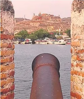  ?? ?? FUERTE. La increíble vista al castillo San Felipe de Barajas.