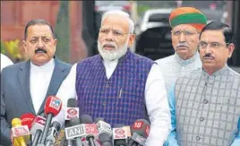  ?? MOHD ZAKIR/HT PHOTO ?? PM Narendra Modi addresses the media on the first day of the winter session of Parliament in the presence of Union ministers in New Delhi on Monday.