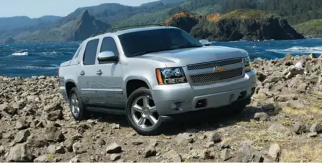  ?? GENERAL MOTORS ?? Weighing close to three tons, the Chevrolet Avalanche was a beastly burden. But it made short work of work, with a serene ride and hushed refinement.