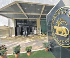  ?? MINT ?? Data from the Reserve Bank reflects a difference of ₹4.5 lakh crore between PSBS’ sanctions and disbursals from Feb 28 to May 8.